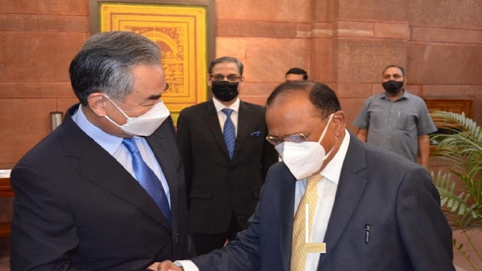 Chinese foreign minister Wang Yi want to meet PM Modi, India said- 'Not possible'