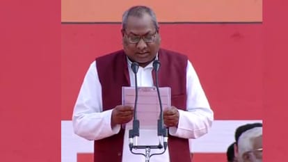 डॉ. संजय निषाद।