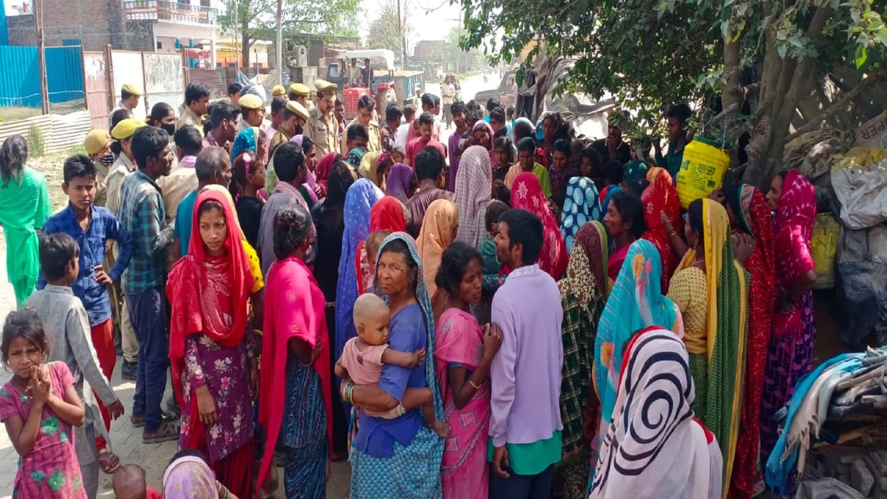 Uncontrollable truck crushed people sleeping on roadside in Lakhimpur Kheri two died