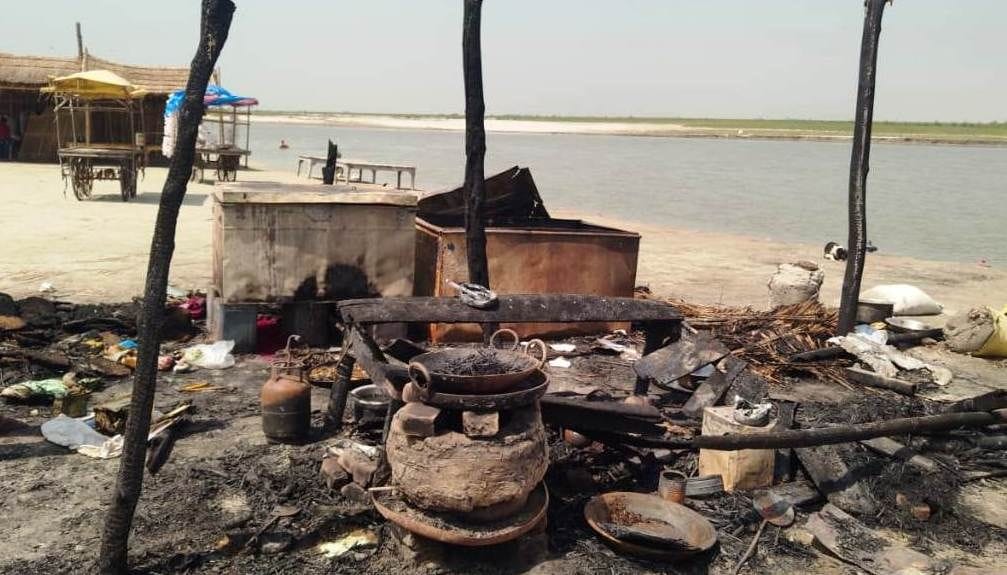 Dessert kiosk set on fire at Lehra Ganga Ghat, goods worth one lakh burnt