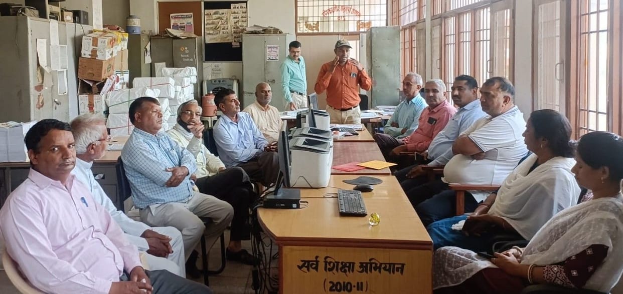 Fury against the government among central and state government employees, will join the two-day strike