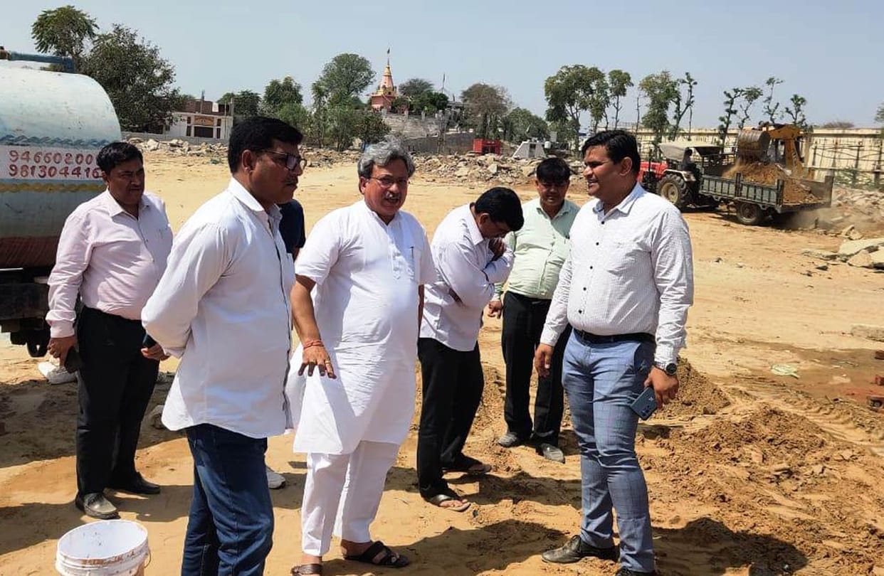 JJP leaders inspected the construction of Tau Devi Lal Park in Mahendragarh