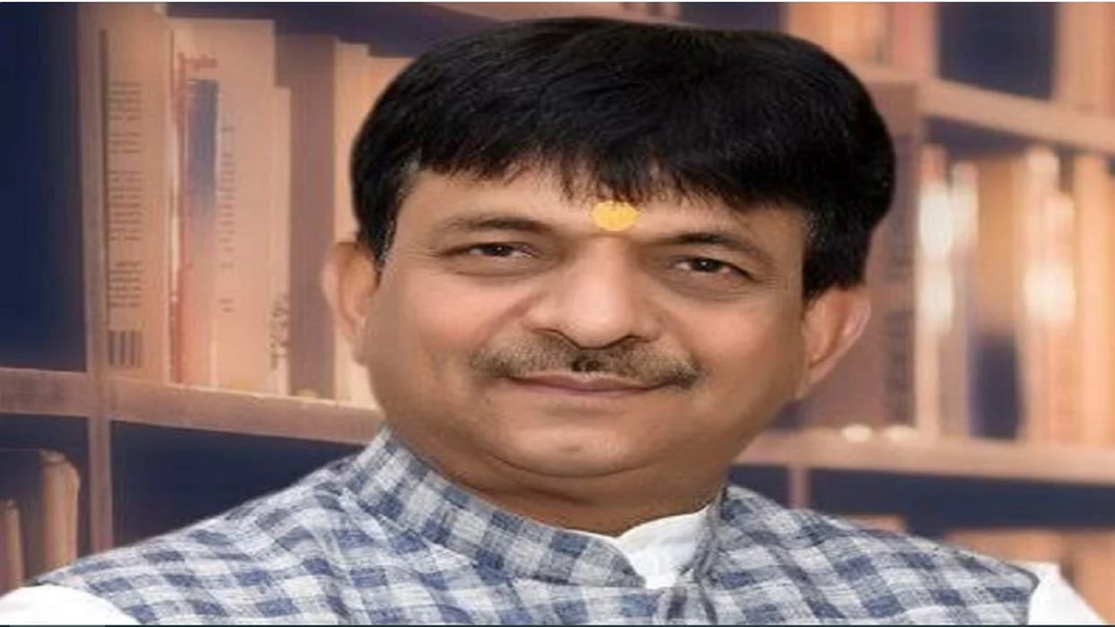 Yogi Adityanath Shapath Grahan: Kapil Dev Agarwal of Muzaffarnagar has made a minister in second time in Yogi government