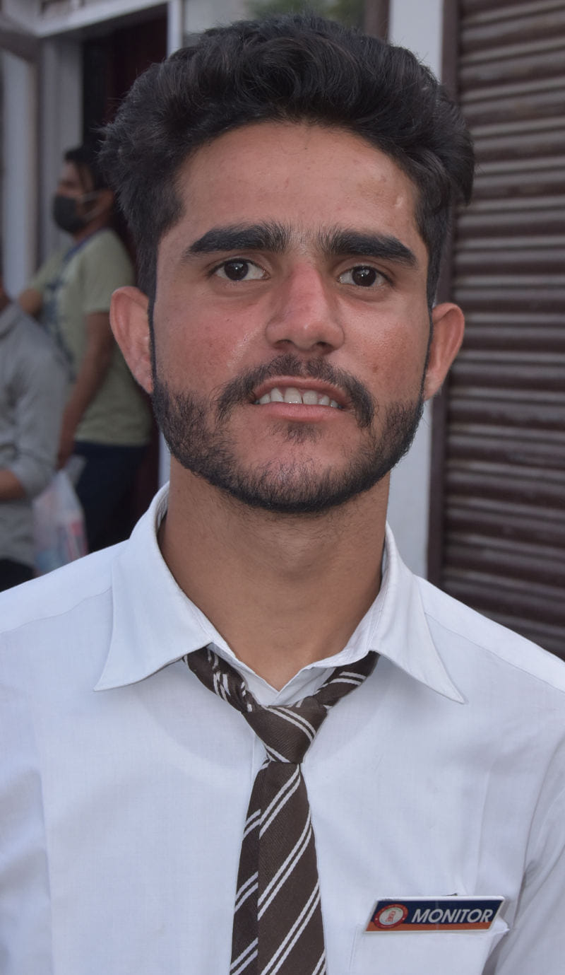 The faces of the examinees blossomed after seeing the easy question paper of Hindi.