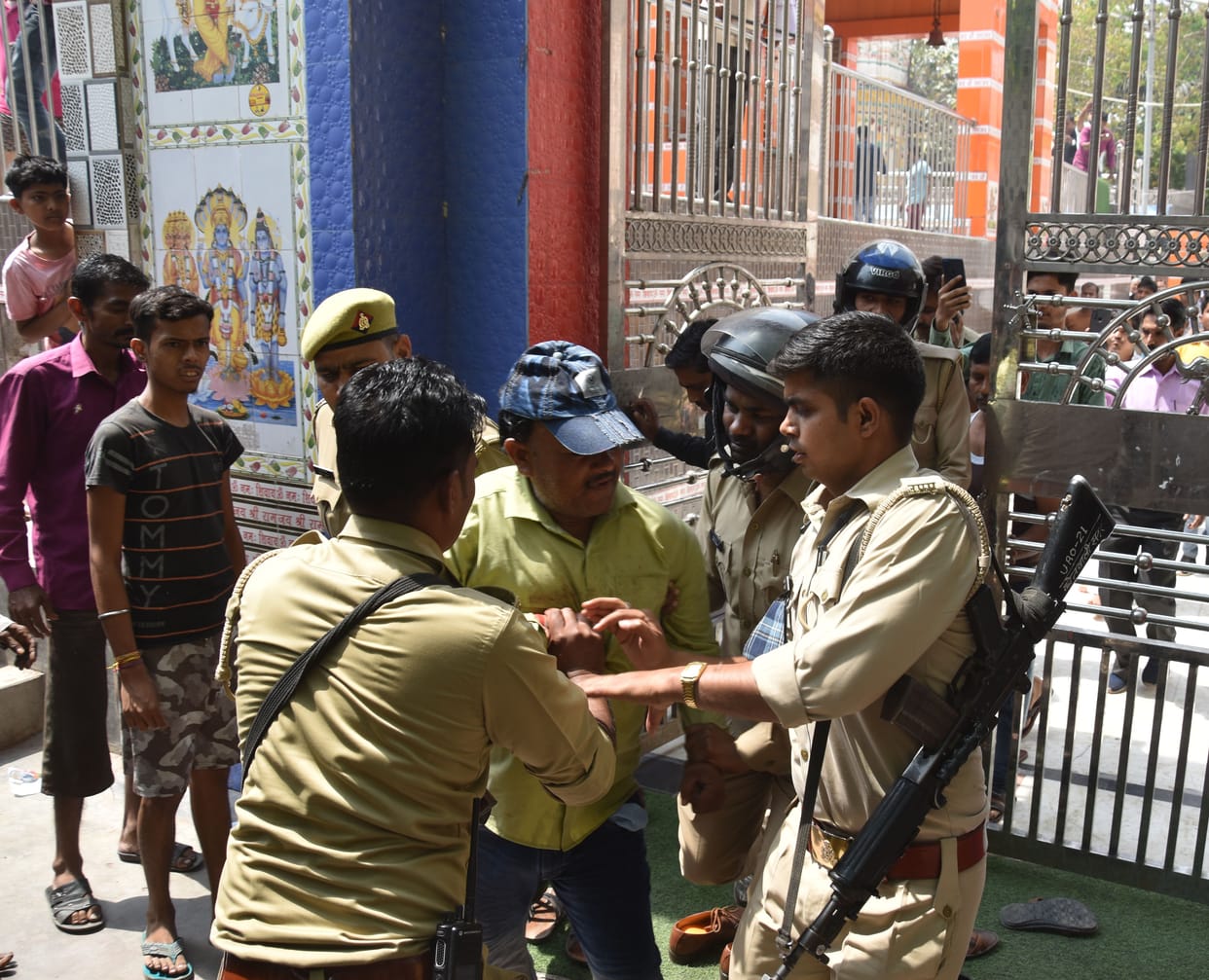 police,mandir,mansik rog