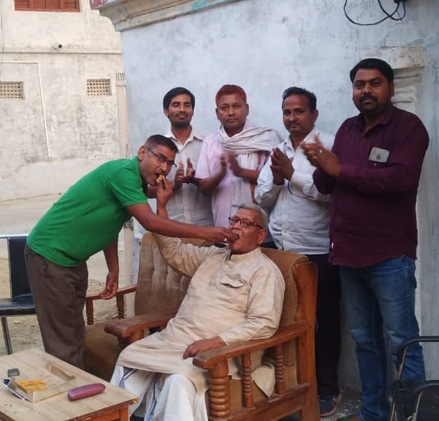 Dr. Dayashankar Mishra of Ghazipur in Yogi cabinet, celebrated happiness