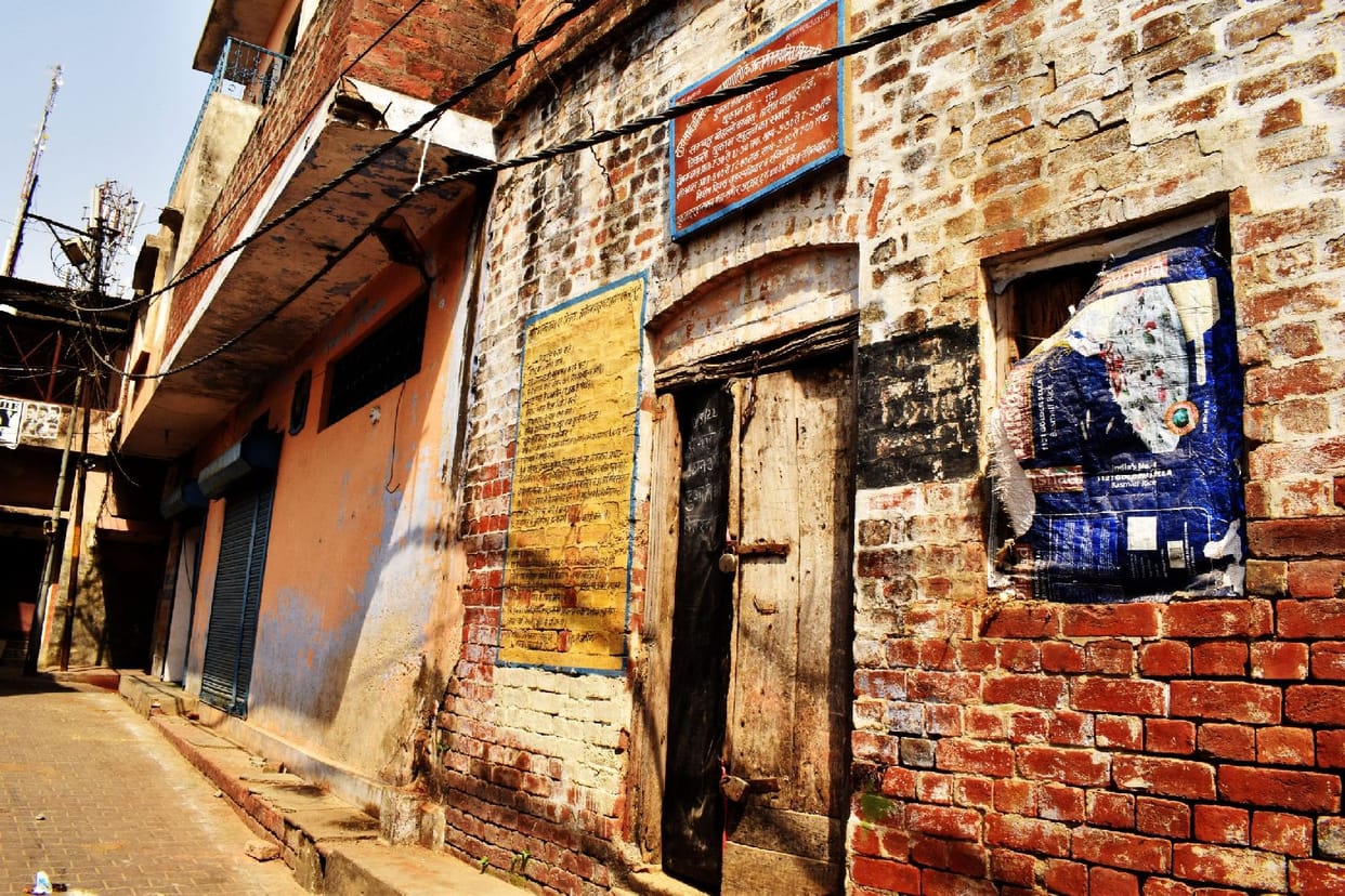 Poor need free food grains, officers are waiting for orders