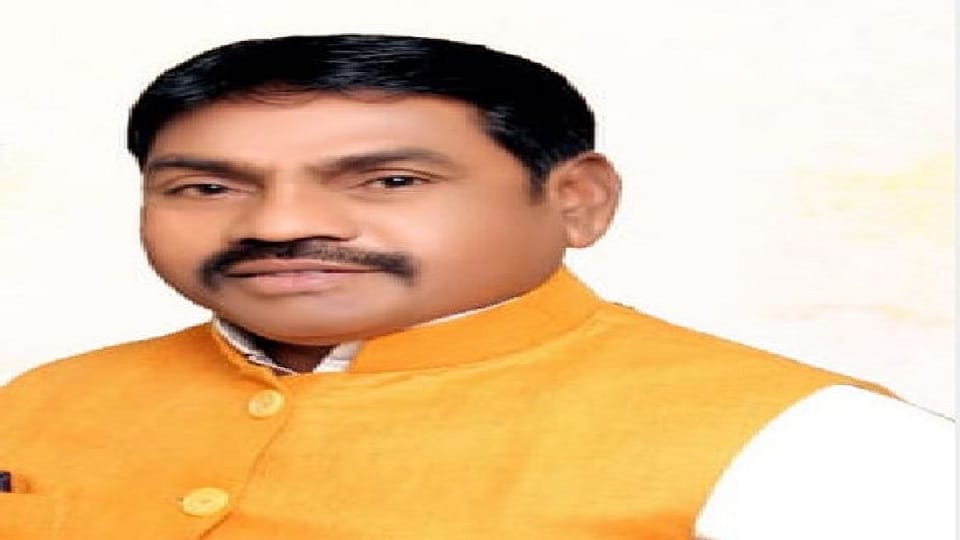 Sonanchal jumped on Sanjeev becoming a minister, In 2017 he became an MLA after defeating the son of a political guru