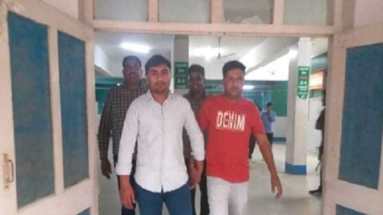 Patwari caught taking bribe of two thousand rupees in Jind of Haryana