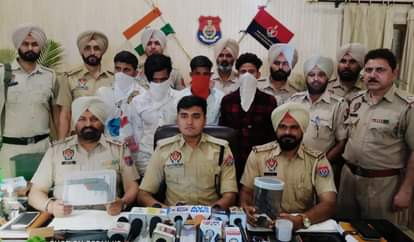 Four men of the gang who opened fire, arrested