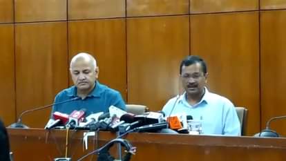 अरविंद केजरीवाल और मनीष सिसोदिया