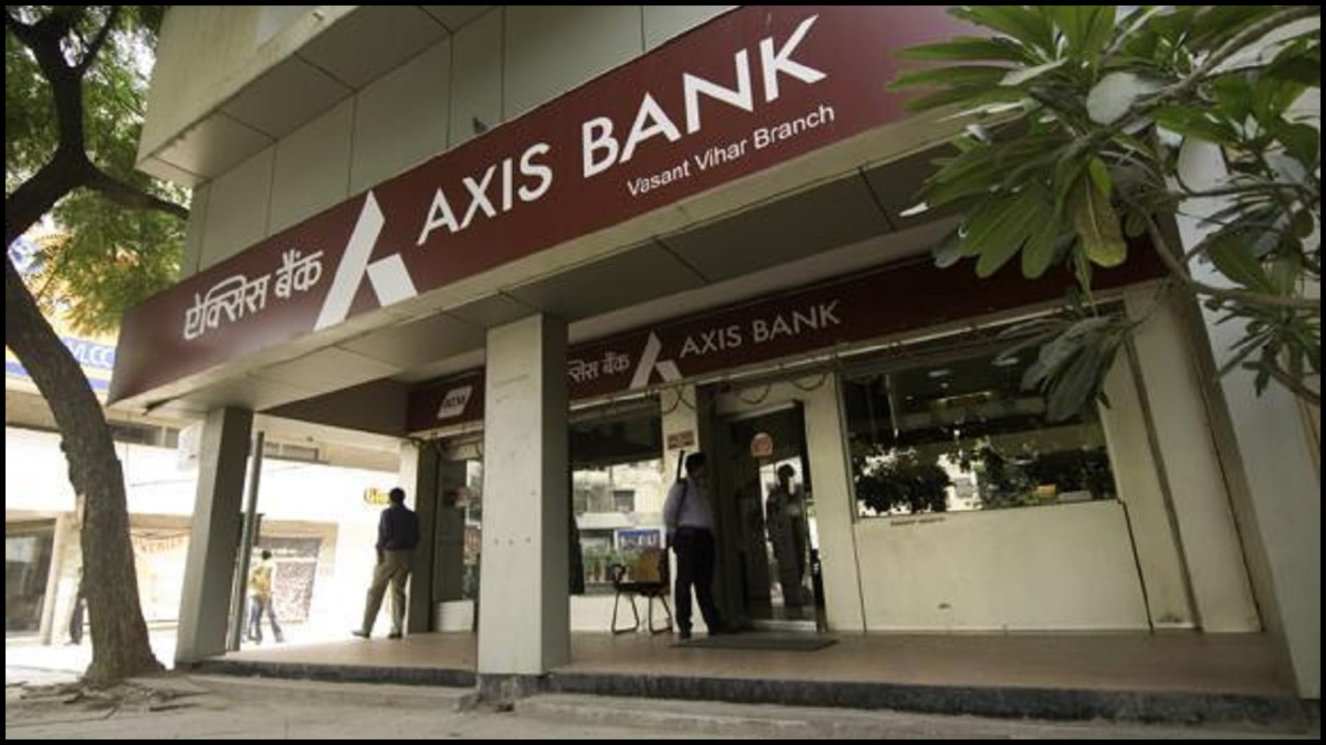 Tata Motors partners with Axis Bank offers Electric Vehicle Dealer Financing Program for passenger EV Dealers
