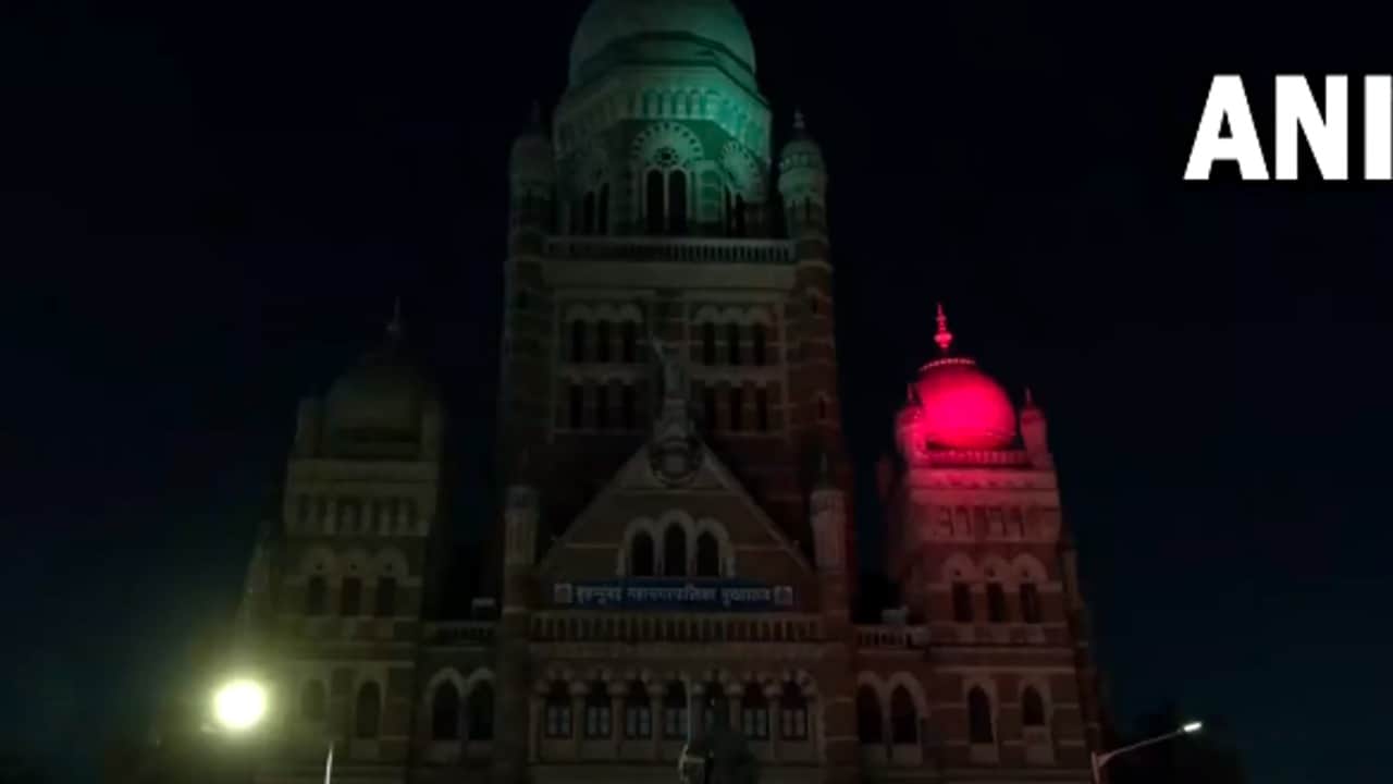 Iconic buildings were seen in India on the occasion of Earth Hour Day