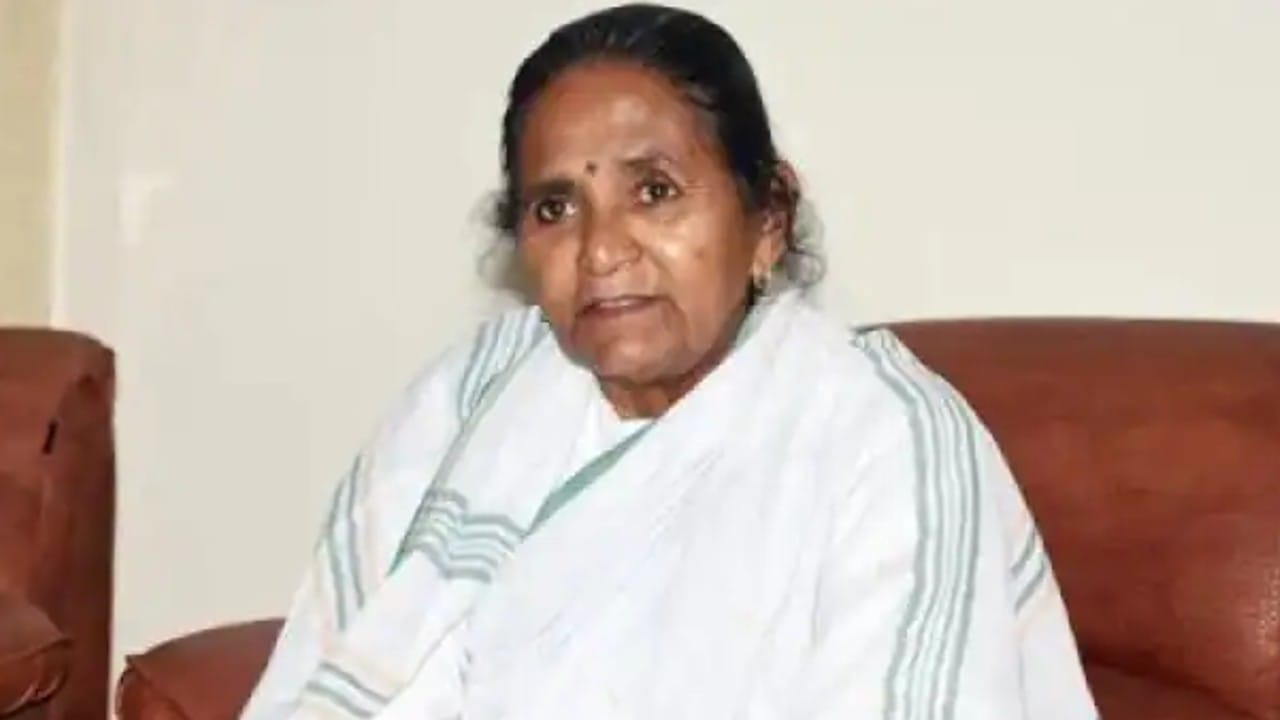 गुलाब देवी