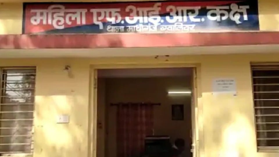 Gwalior News: 65-year-old man arrested for raping an 11-year-old girl with the lure of chocolate
