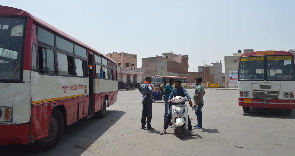 Hathras: Passengers decreased in roadways buses as the heat increased