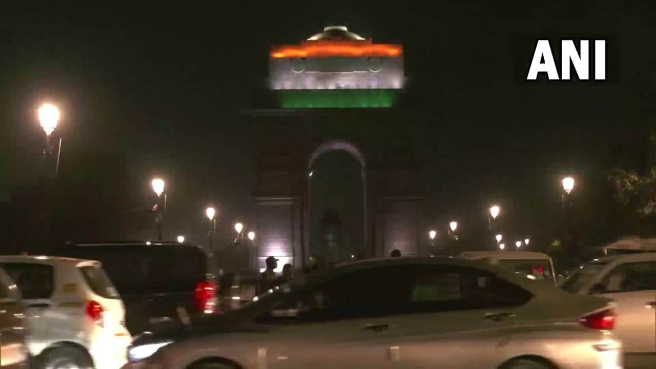 Iconic buildings were seen in India on the occasion of Earth Hour Day