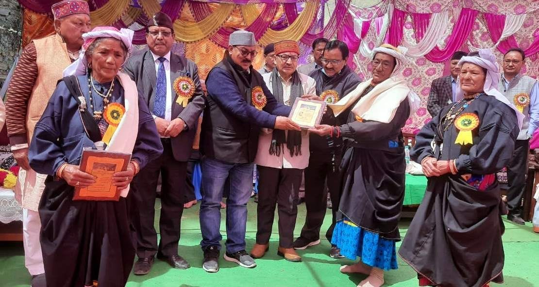 Women who played an important role in Chipko movement honored