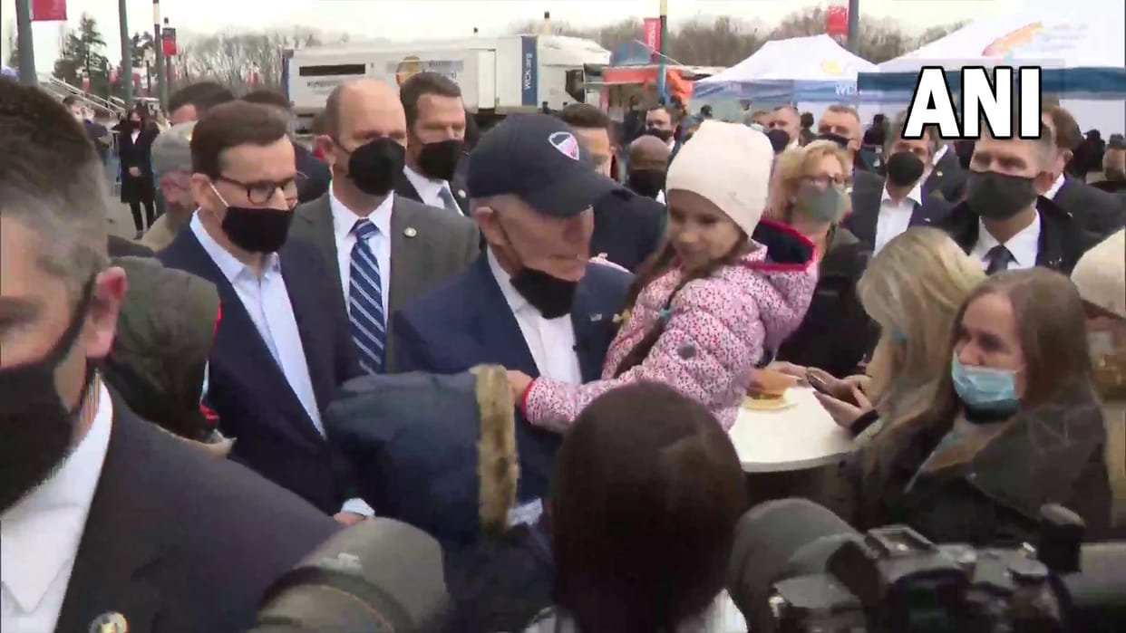 Joe Biden Called Vladimir Putin a butcher after meeting Ukrainian refugees in Warsaw Poland Latest Update 
