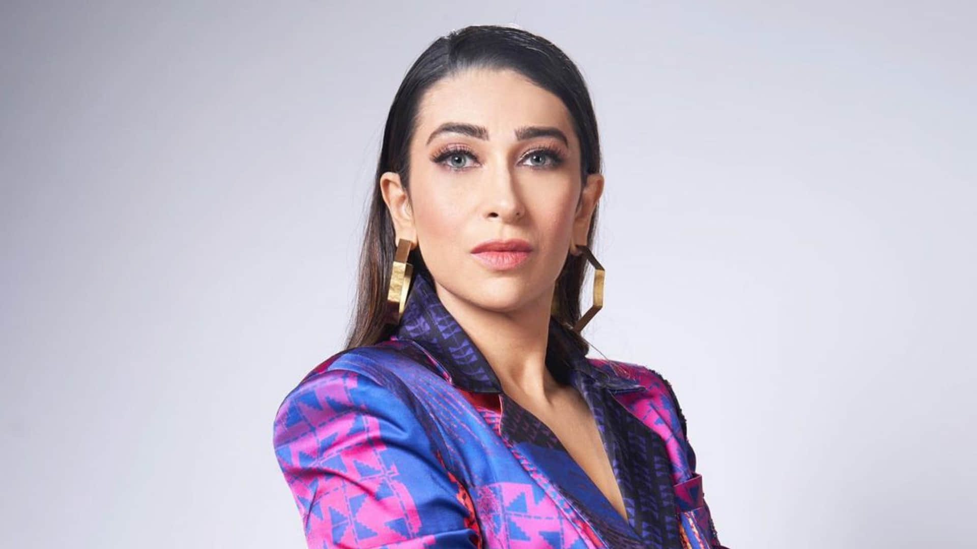 Karisma Kapoor recreates a vintage ad of nirma washing powder with cred: fans feels nostalgic