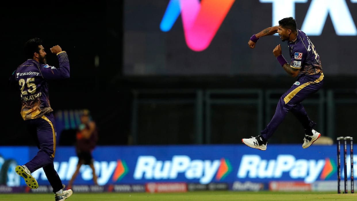 Umesh yadav took first wicket of IPL 2022 devone conway scored first run know whole record