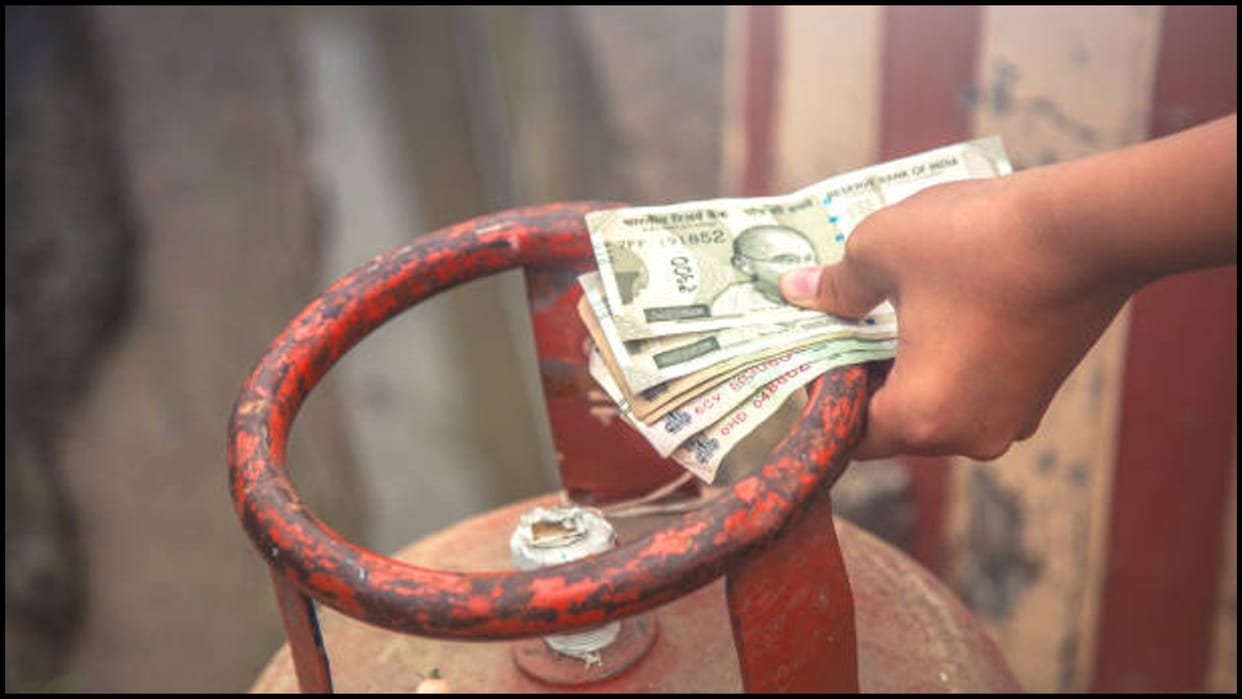 Congress slammed the central government over hike of LPG price hike