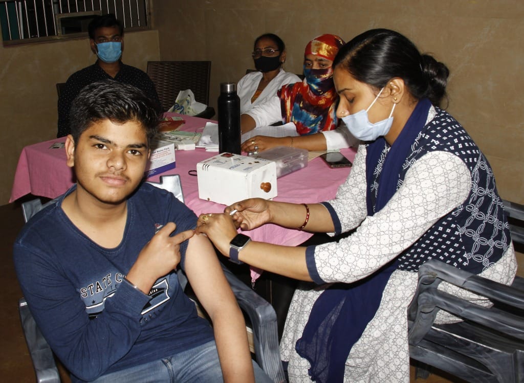 vaccination,amar-ujala-abhiyan-education-health