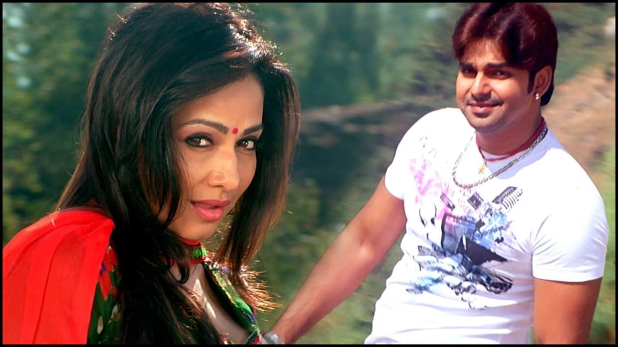 Bhojpuri singer Pawan Singh and Pakhi hegde song Odhni pyaar kare lagal trends on You tube