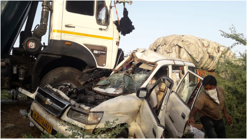 Ajmer news Three killed and eight injured in dumper and jeep collision