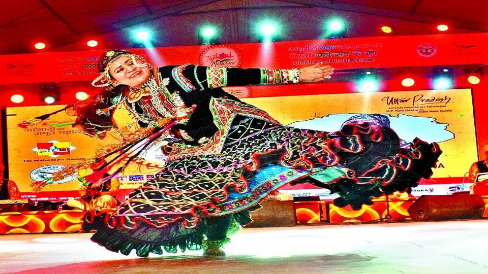 taj mahotsav 2022 Qawwal Aslam Sabri sang Qawwali at Agra fort