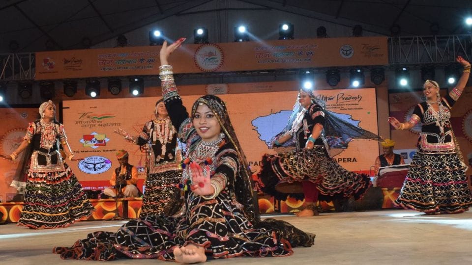taj mahotsav 2022 Qawwal Aslam Sabri sang Qawwali at Agra fort