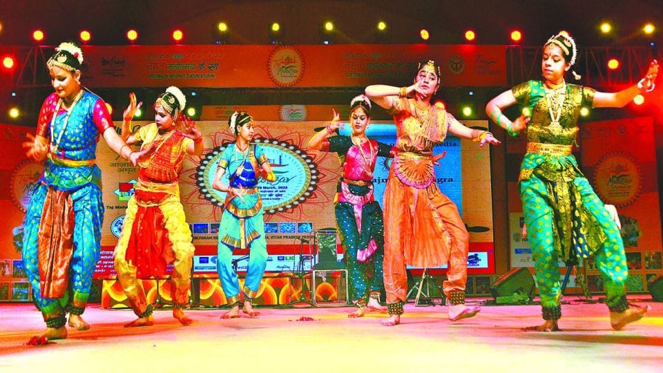 15-year-old Abhivandan Vij performed tabla at Taj Mahotsav in Agra