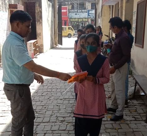 964 absent in up board exam