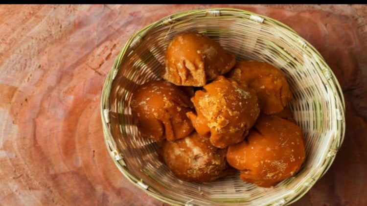 Lohri 2023 Recipe: लोहड़ी और मकर संक्राति के मौके पर बनाएं गुड़ और मूंगफली का खास व्यंजन, जानें आसान विधि 3 मूंगफली की चिक्की