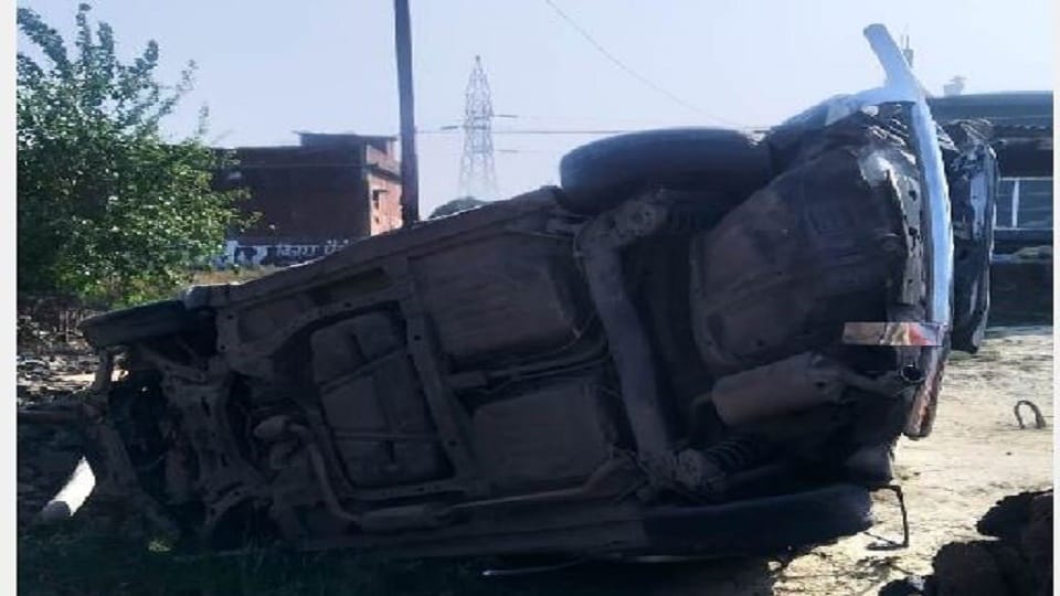 Road accident in azamgarh Four killed, car jumped up to five feet
