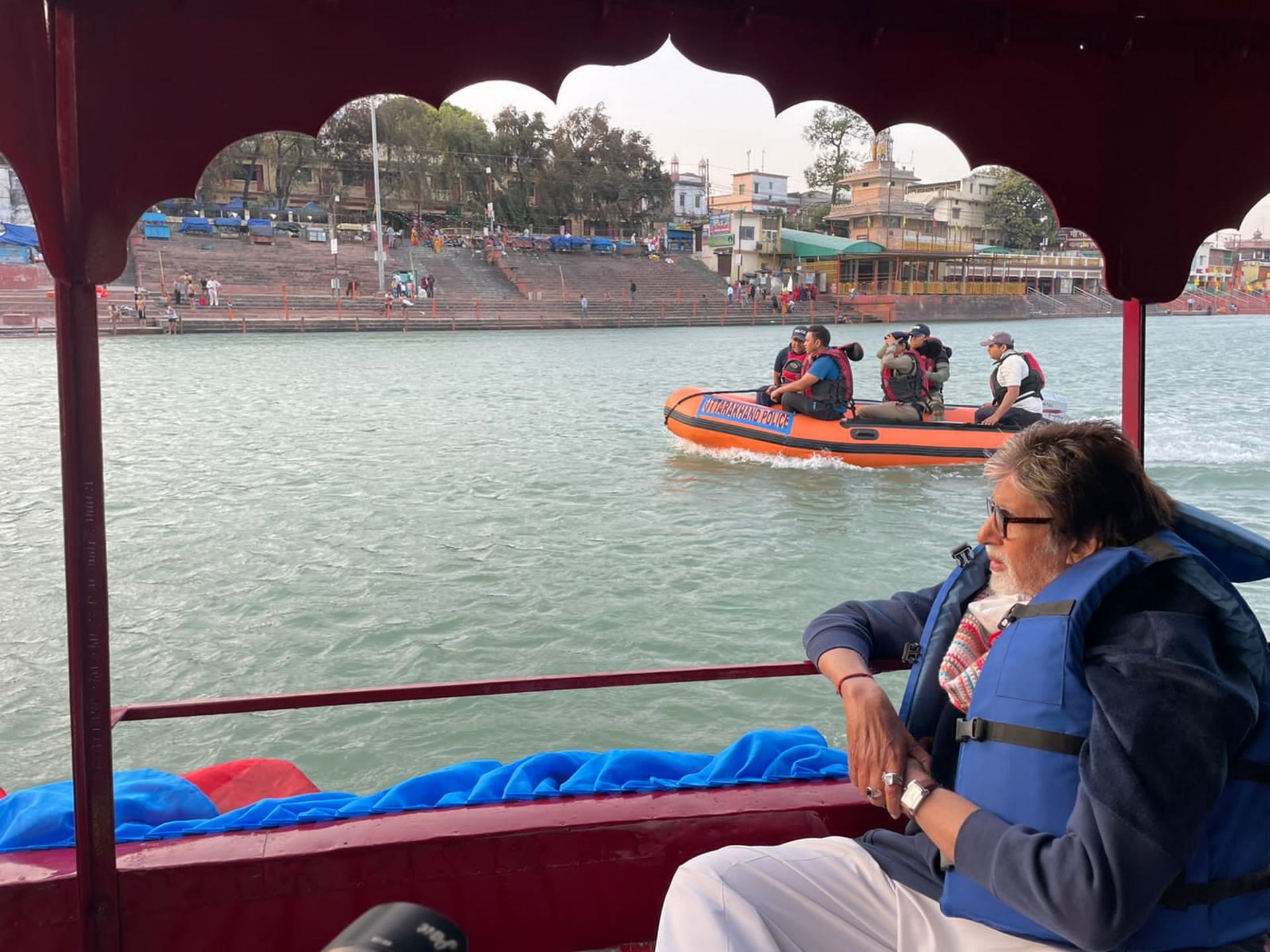 Amitabh Bachchan reached Uttarakhand for film shooting, Visited Mother Ganga in Rishikesh