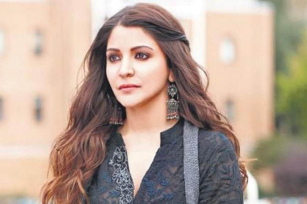 Anushka sharma instagram story posts in support of indian women's cricket team, goes viral on internet
