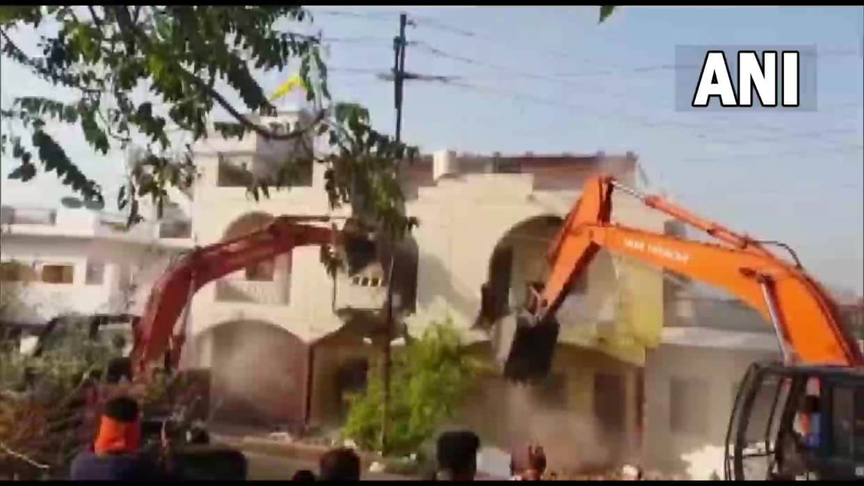 Tackling mafias in MP: Government land in Jabalpur, standing crops in Sheopur and bulldozers running in farm house in Chhatarpur
