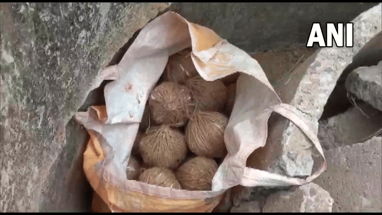 West Bengal Crude bombs recovered by police in a plastic bag near Sikandarpur village of Birbhum district