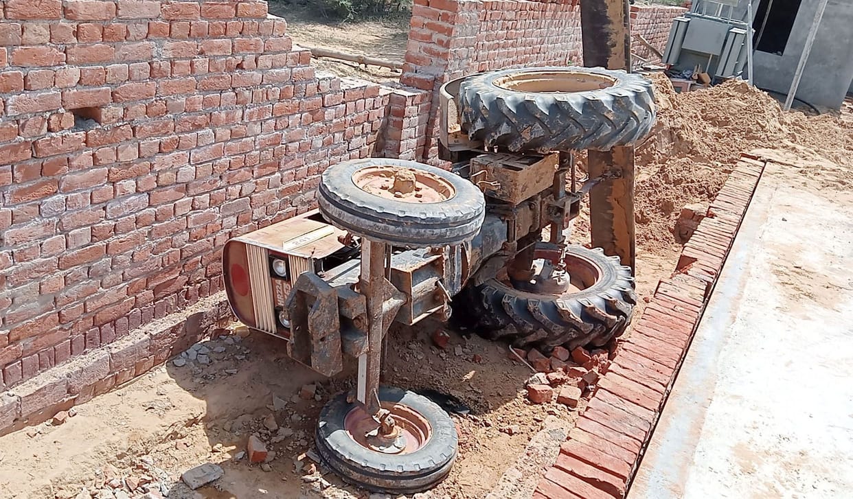 Tragic death of a young man due to overturning of tractor