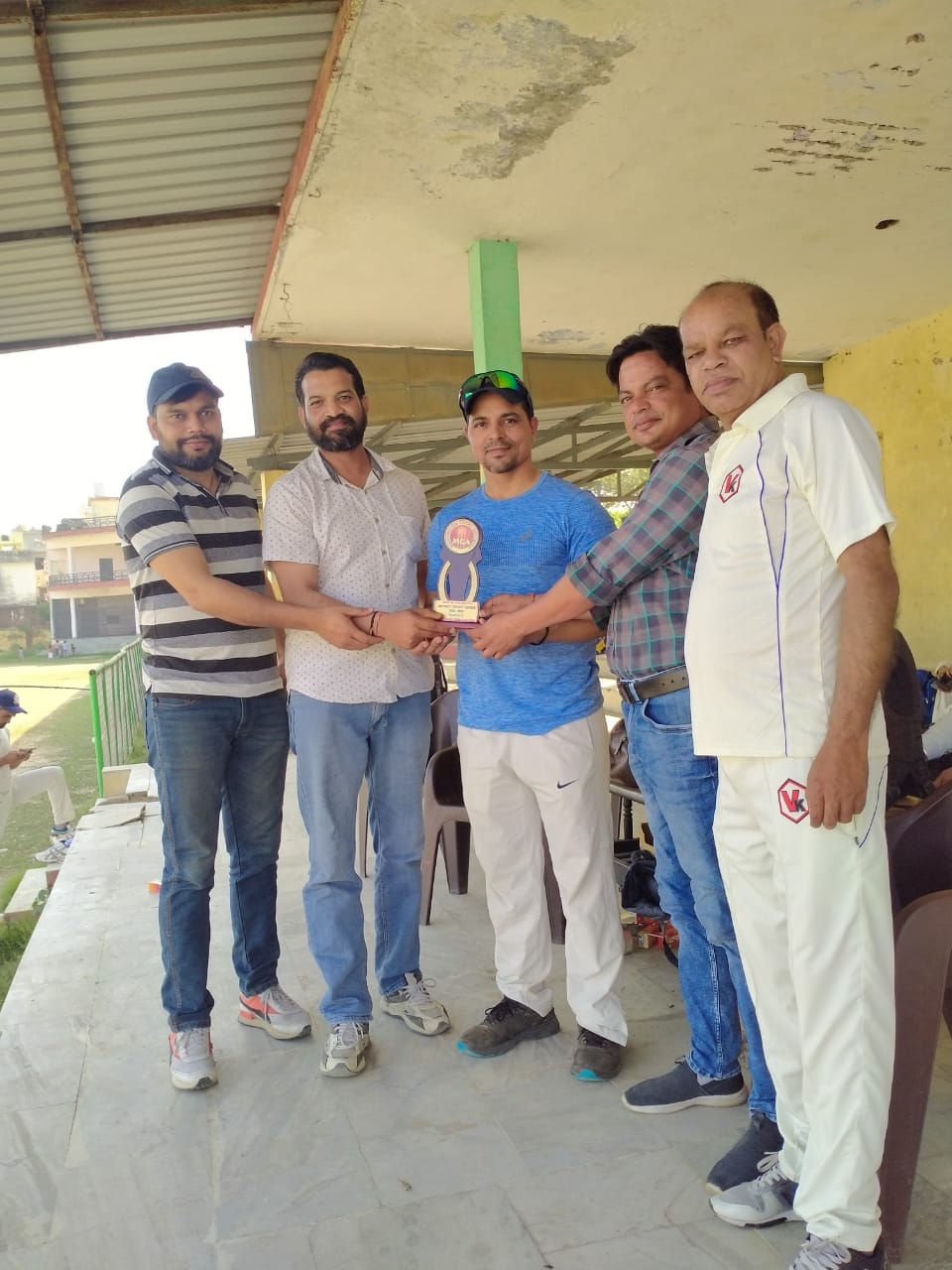 Senior Legends beat Mag Academy in Cricket