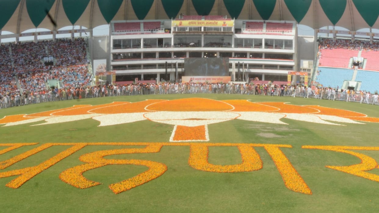 UP government is not happy over mismanagement in Ekna stadium on swearing in day.