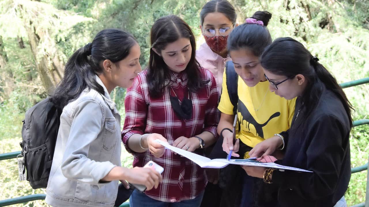 Dress Code Controversy After NEET 2022 BRA Controversy REET Candidates Forced to Remove Dupattas