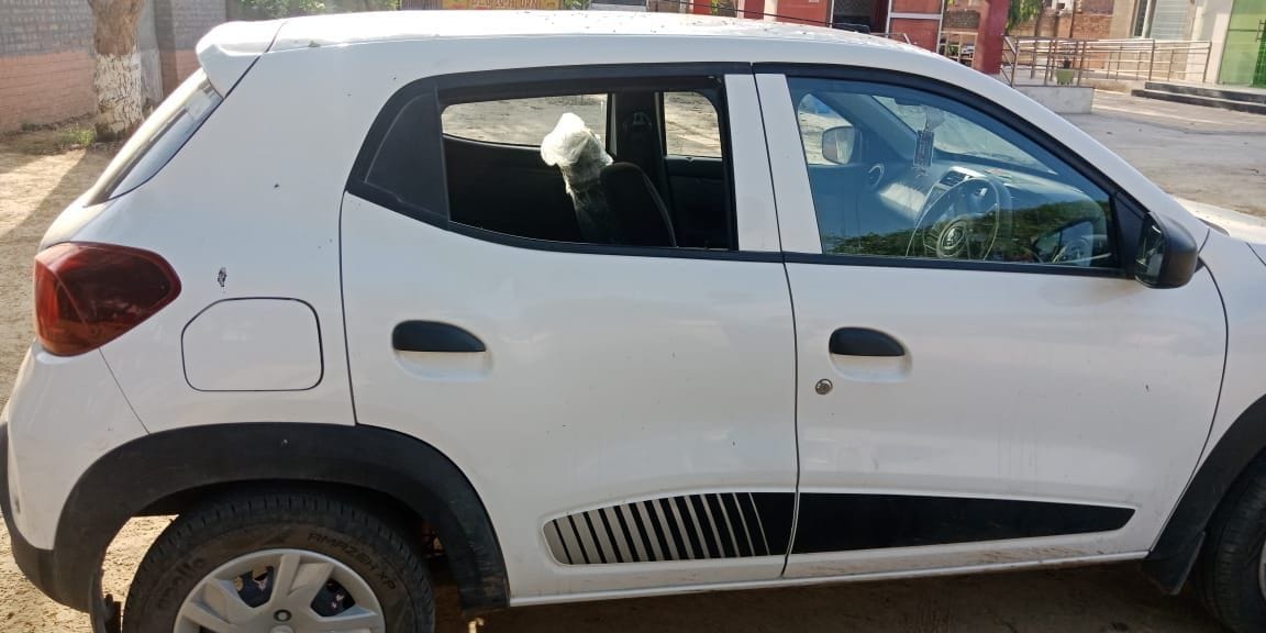 Quarrel due to old enmity, youth injured due to bullet, case filed against three for attempt to murder