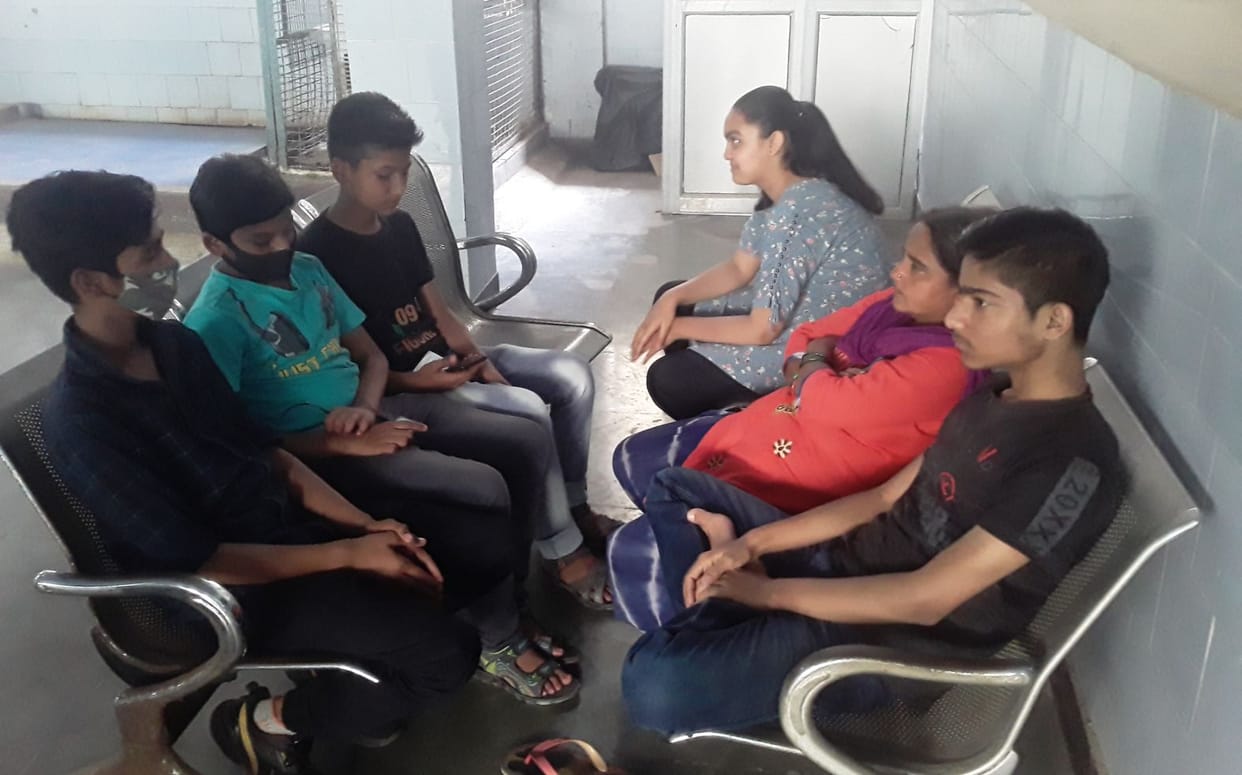 After waiting for hours, children returned without getting vaccinated
