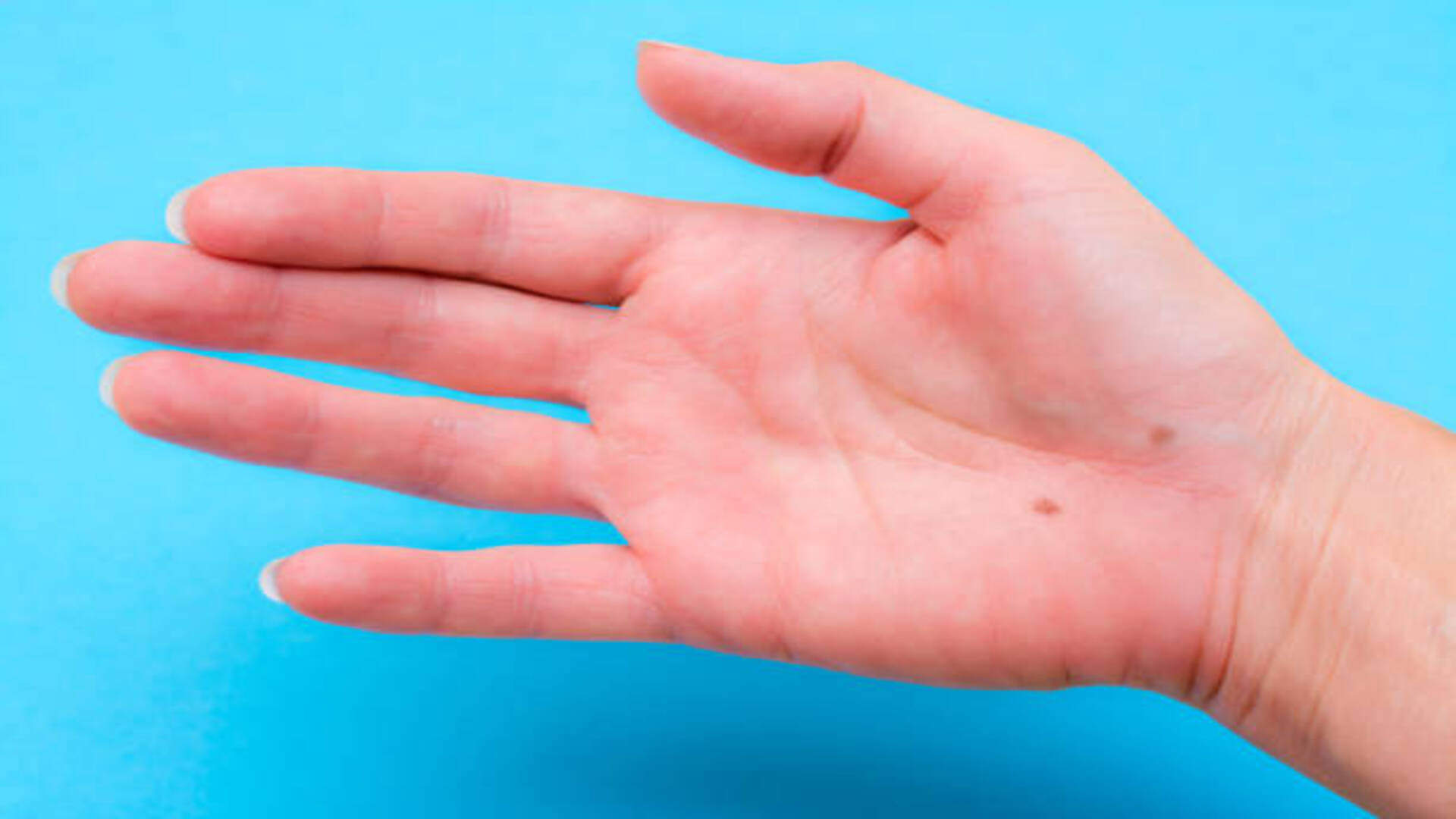 Luck Shine Rekha If Your Fate Line Is Going From shani parvat Then Your Luck Shine After Marriage