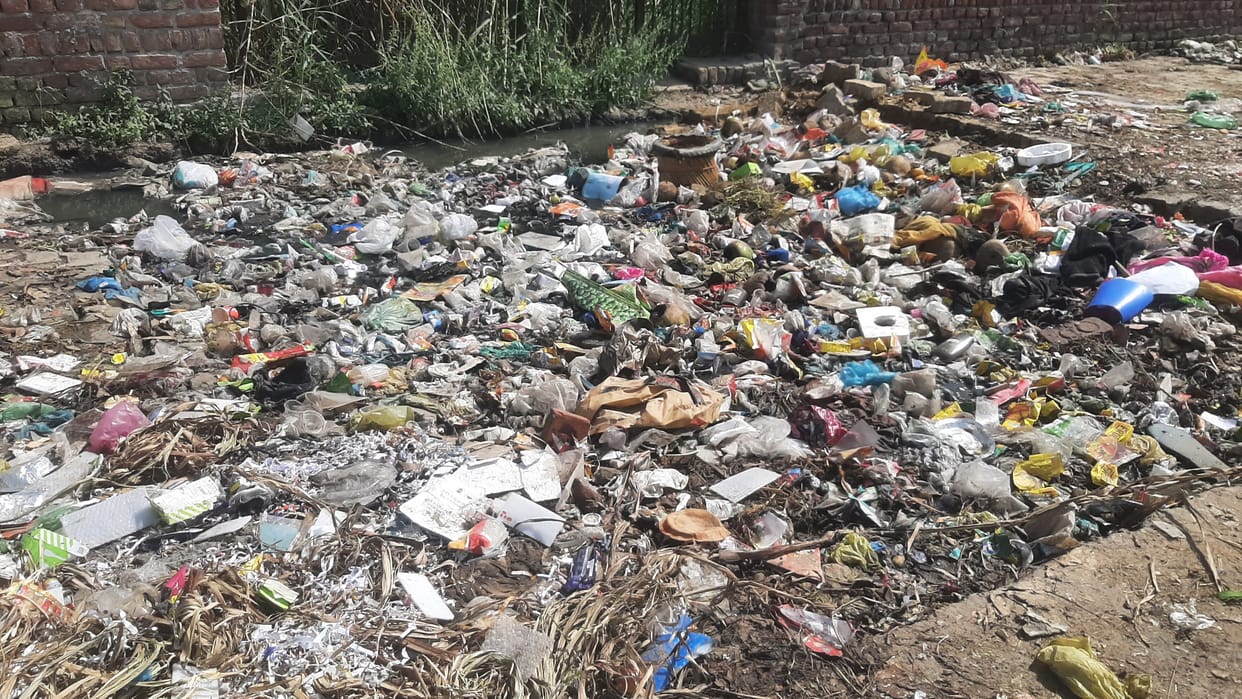 Ward Parikrama: There are heaps of dirt in the ward of the president