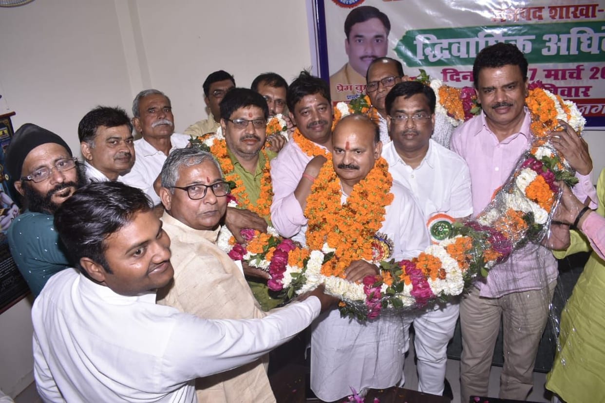 Uma Niwas became president unopposed for the sixth time