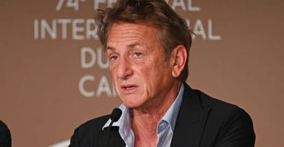 sean penn demanded to oscars organisers to invite ukraine president volodymyr zelensky
