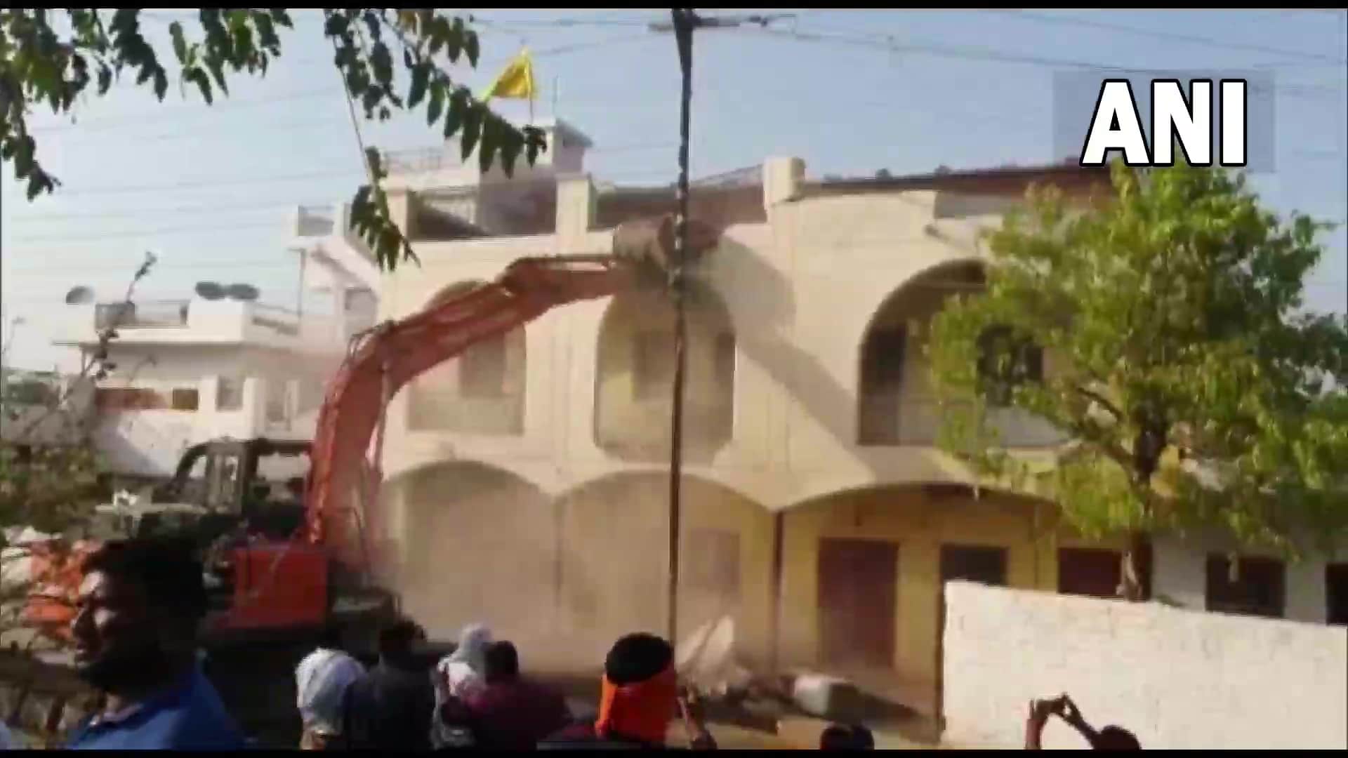 Tackling mafias in MP: Government land in Jabalpur, standing crops in Sheopur and bulldozers running in farm house in Chhatarpur